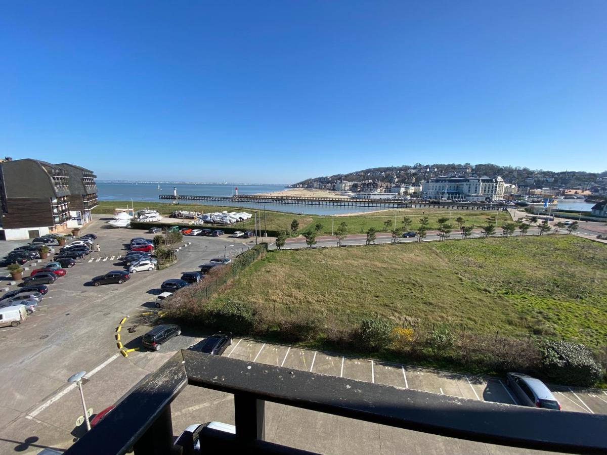 Marina De Deauville Place-Inn エクステリア 写真